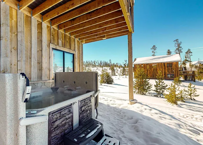 Cabin Getaway & Stonewood Lodge Grand Lake